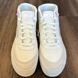 Reebok Club C Geo Mid Sneakers Size 7.5